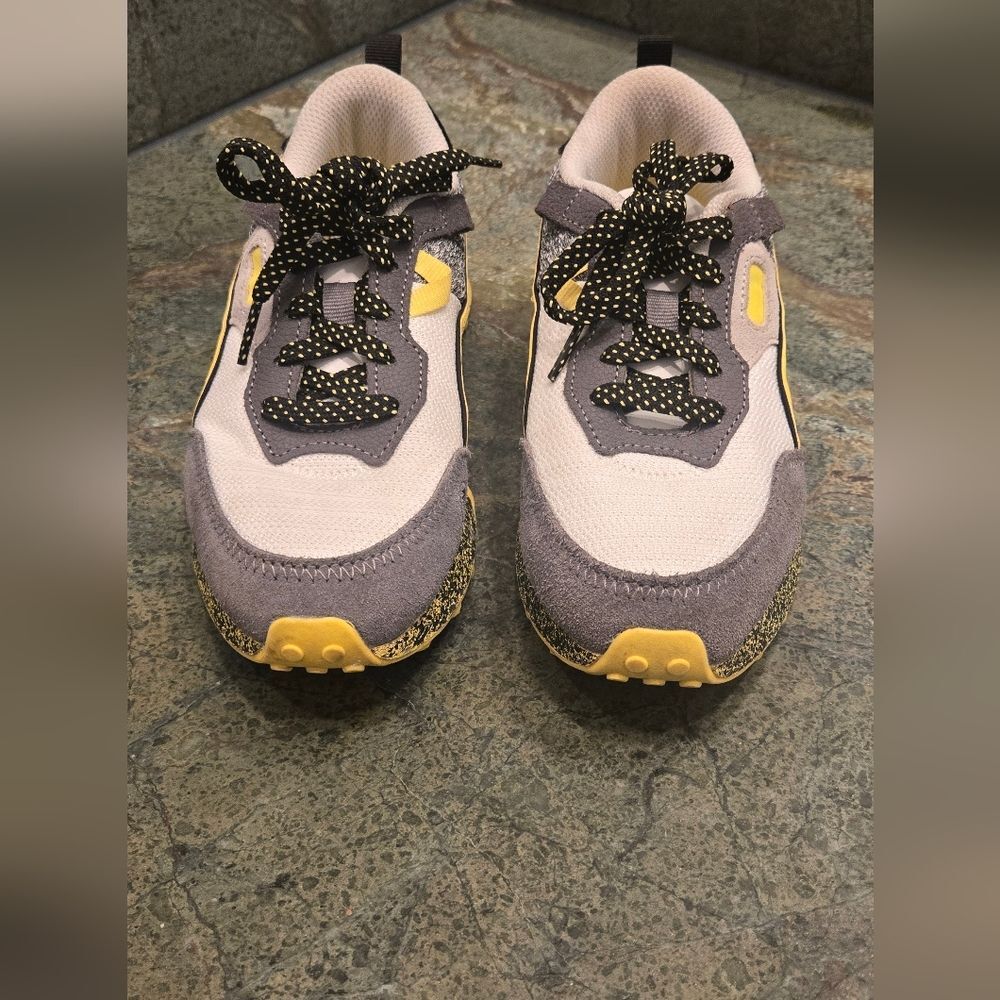 Puma Paw Patrol Rubber Rider Lil Kids Shoes like new